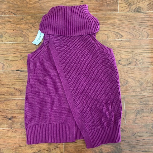COPY - NWT Banana Republic Fuchsia Turtleneck Knit Sweater Vest Shirt Top - Picture 6 of 9